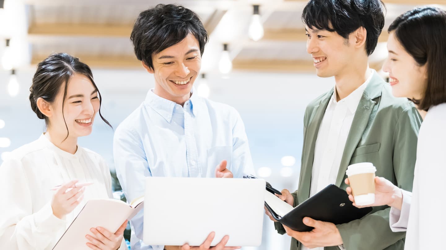 社内誕生日会